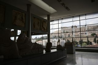 Περί της «αδιαφορίας» και της «αλαζονείας» της διοίκησης